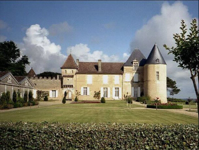 Quel vin est produit par le Château d'Yquem ?