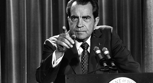 Quel scandale a abouti à la démission du président Richard Nixon ?