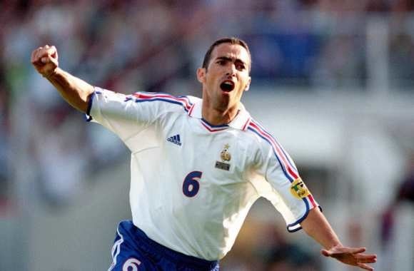 Contre quelle équipe a-t-il inscrit son premier but de l'Euro 2000 ?