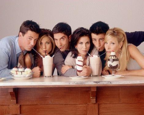 Quel duo n’a jamais habité ensemble dans la série Friends ?