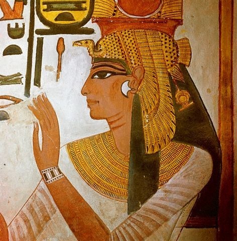 Quelle reine d'Égypte était la première épouse du pharaon Ramsès II ?