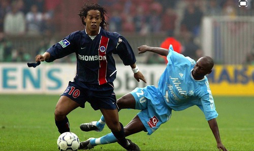 En quelle année Ronaldinho a joué au PSG ?