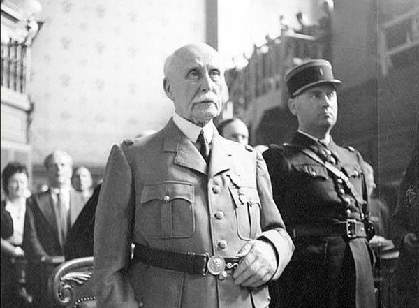 Durant quelle période Philippe Pétain assura-t-il le gouvernement de la France ?