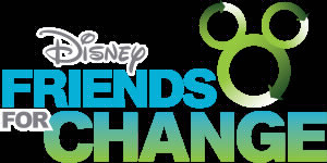 Avec qui est-elle Ambassadrice de Disney's Friends for Change ?