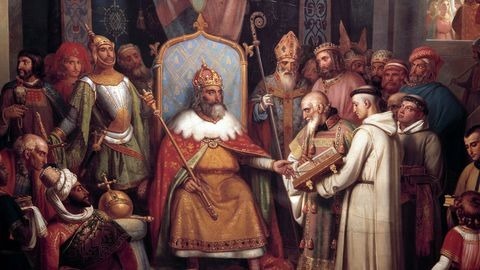 Quel empereur choisit Saint-Michel comme protecteur de son empire au IXe siècle et donna ce nom au Mont ?