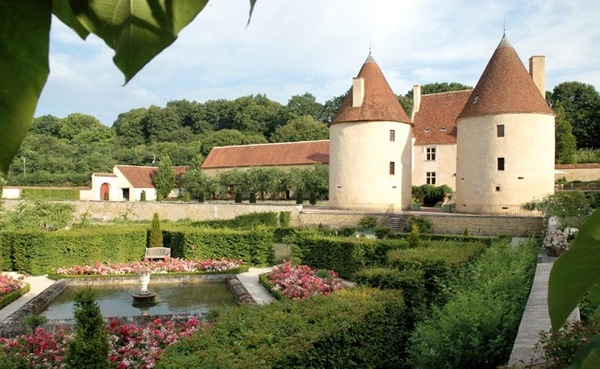 Dans quel département se trouve le Le Château de Corbelin ?