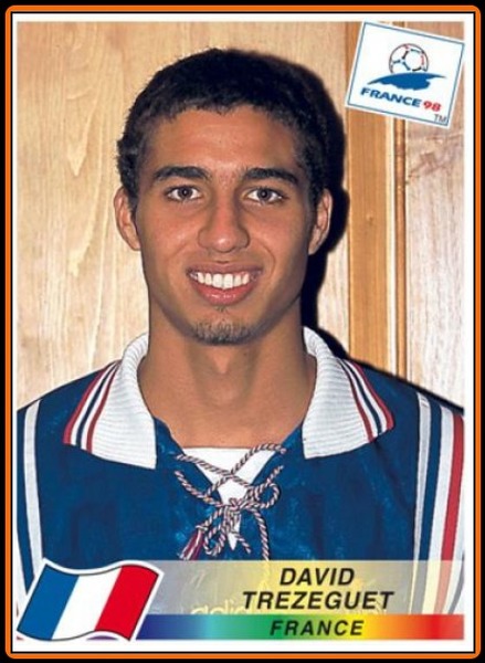 Lors du Mondial 98 contre l'Afrique du Sud, il fête sa première sélection en équipe de France.