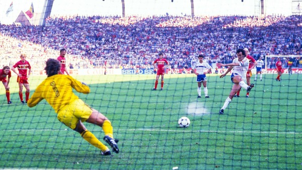 Après avoir inscrit un quatrième but, Michel Platini achève la Belgique sur Penalty. Les Bleus s'imposent 5-0. Qui était le pauvre portier belge ?