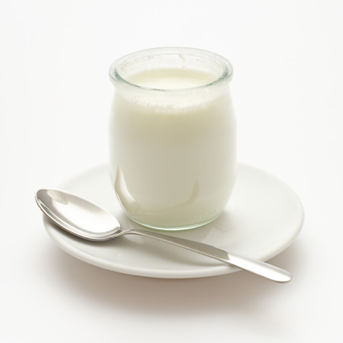 Un yaourt nature contient autant de protéines qu'une tranche de jambon cuit ?