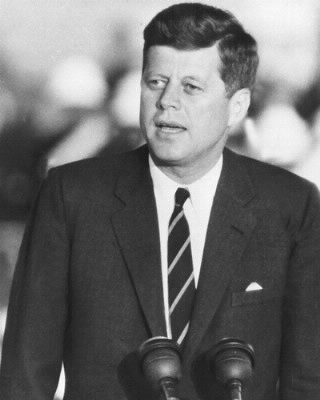 Qui fut le président américain qui a gouverné durant la guerre froide de 1961 à 1963 ?
