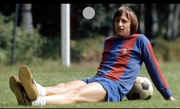 Après avoir fait un malaise cardiaque en 1991, Cruyff arrête de fumer. Il remplace la cigarette par :