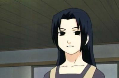 Comment s'appelaient la mère de Sasuke ?