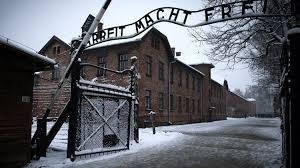 Dans quel pays peut-on encore visiter le camp de concentration d'Auschwitz, devenu un lieu de mémoire ?