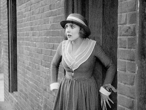 Dans quel film de Chaplin peut-on voir Edna Purviance ?