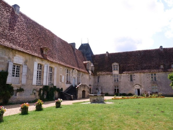 De quel château Pierre de Bourdeilles, dit Brantôme, a-t-il été possesseur ?