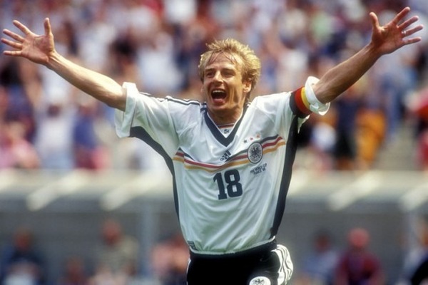 Pour son dernier Mondial, combien l'allemand Jürgen Klinsmann a-t-il inscrit de buts ?