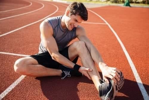 Que peut faire un sportif pour éviter l'arrivée inopinée de crampes ?