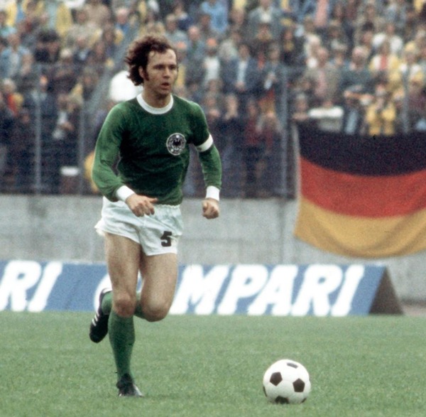 Dans quel film de 1973 retrouve-t-on Franz Beckenbauer ?