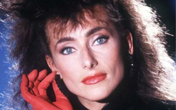 Julie pietri interprète en 1986 un titre récompensé par la suite disque d’or et platine, quel est ce titre ?
