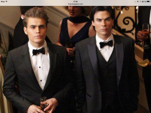 Qui sont Stefan et Damon Salvatore ?