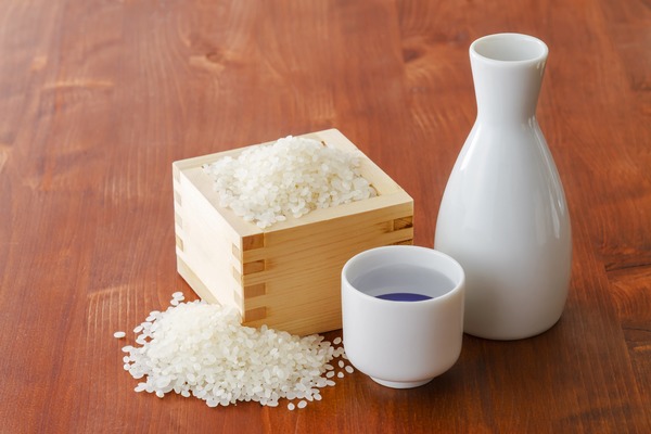 A base de quel ingrédient les japonais produisent-ils le Saké ?