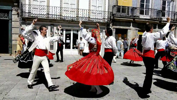 Quel célèbre genre musical portugais est mondialement connu ?