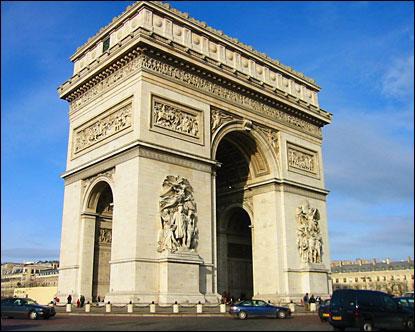 Voit-on le président de la France aller voir ce monument pour une commémoration le 11 novembre ?