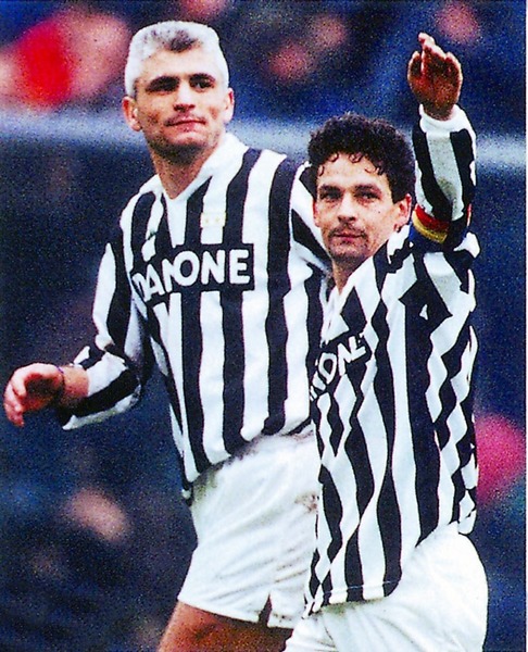 Avec la Juventus, que remporte-t-il en 1995 ?