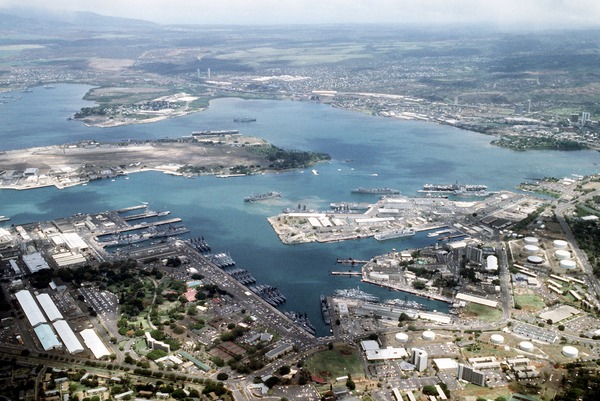 Où se situe Pearl Harbor, lieu d'une attaque dévastatrice ?