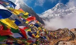 Pour parcourir les 200km du tour de l'Annapurna en une dizaine de jours il faut se rendre :