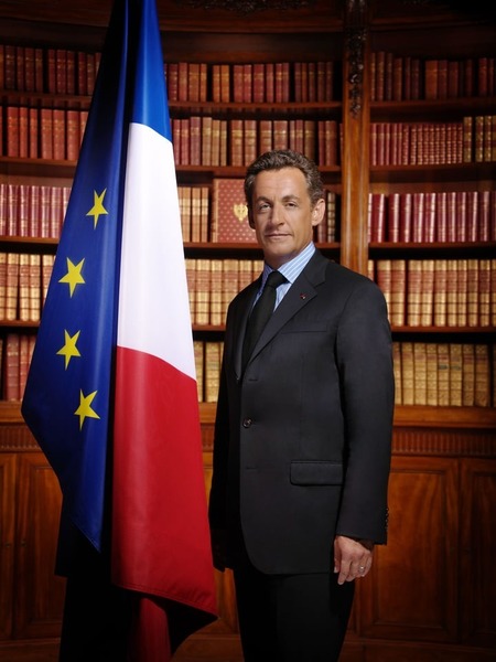 Contre qui Nicolas Sarkozy remporte-t-il le second tour de l'élection présidentielle en 2007 ?