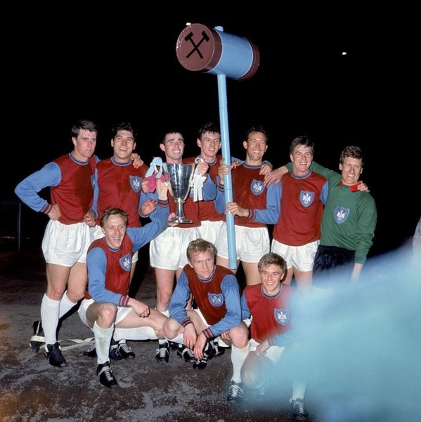 En 1965, West Ham remporte la finale de la Coupe des Vainqueurs de Coupes face à ........