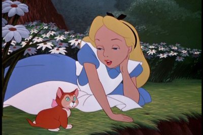 Comment se nomme le chat d'Alice dans "Alice aux pays des merveilles"?