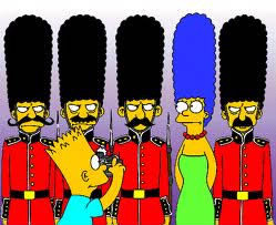 Marge a des cheveux de quelle couleur ?