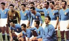 En 1950, les italiens sont éliminés en terminant second de leur groupe, derrière la .......