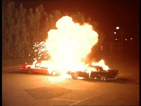 Dans quel épisode la voiture de Starsky prend feu ?