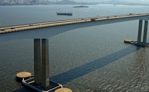 Où se trouve le pont Rio-Niterói ?