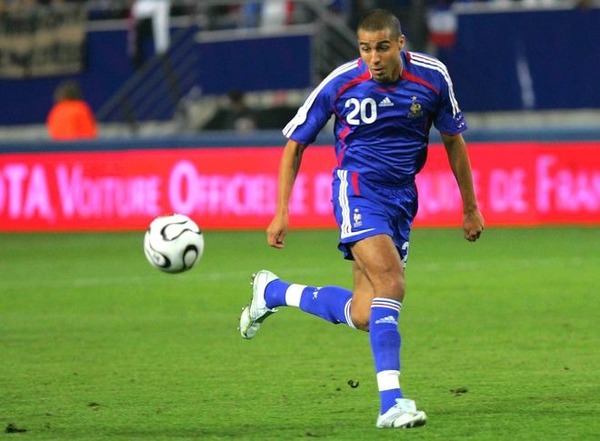 Avec les Bleus, il est sélectionné pour disputer l'Euro 2008.