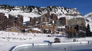 Quelle station de ski a été créée en 1966 ?