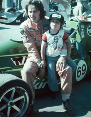Jacques Villeneuve est le fils du pilote...