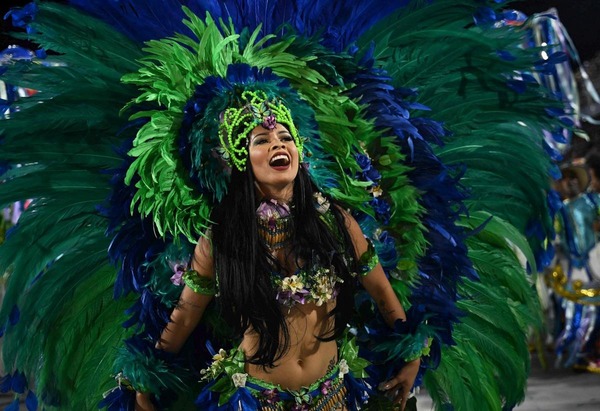 Où a lieu ce fameux Carnaval annuel qui dure 4 jours ?