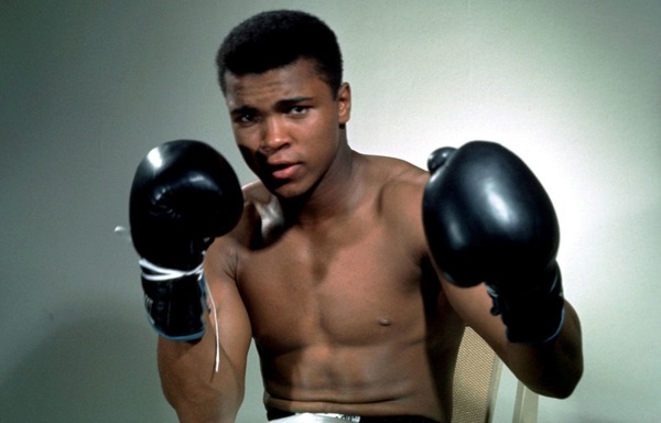 Légende absolue de la Boxe, il est né sous le nom de Cassius Clay. C'est ?