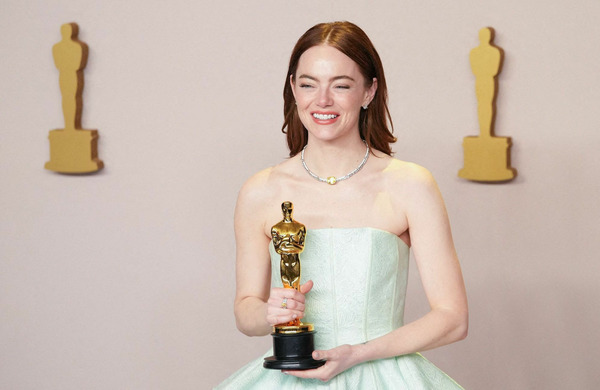 En 2024, Emma Stone reçoit l'Oscar de la Meilleure Actrice pour son rôle dans...