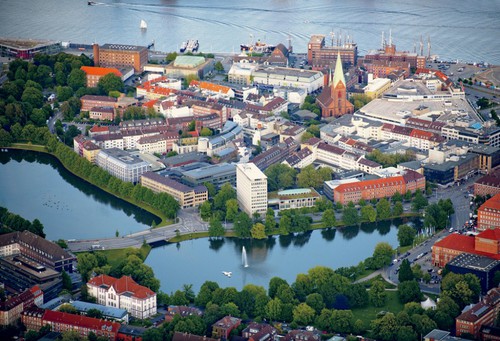 Dans quel "Land" se situe la ville Kiel ?