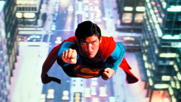 L'incontournable "Superman" de Richard Donner avec l'irremplaçable Christopher Reeve occupe la 8ème place de ce palmarès. Dans cet opus le super-héros doit affronter Lex Luthor magistralement  interprété par