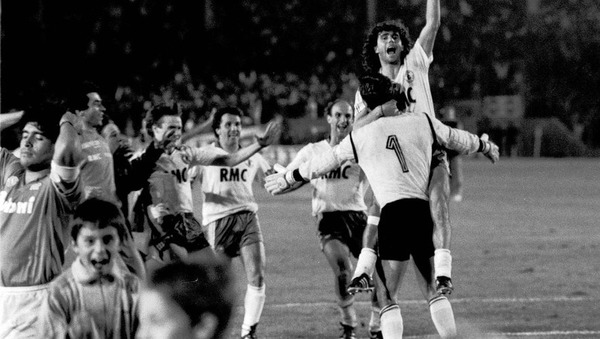 En 1986, quelle équipe française a éliminé le SSC Naples de la Coupe UEFA ?
