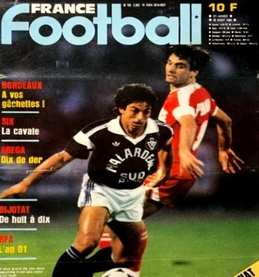 En quelle année le magazine "France Football" a-t-il été fondé ?