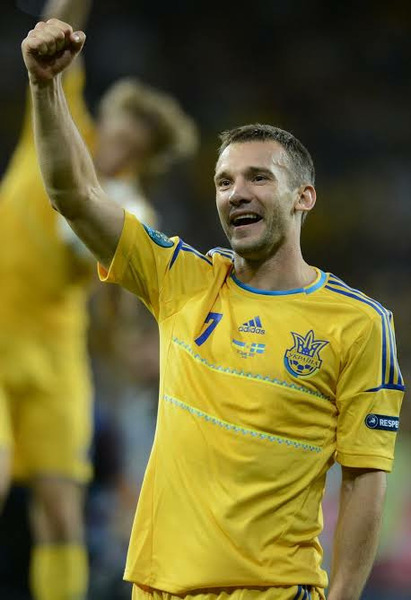 Il est sélectionné pour partciper à l'Euro 2012, sa dernière compétition internationale.
