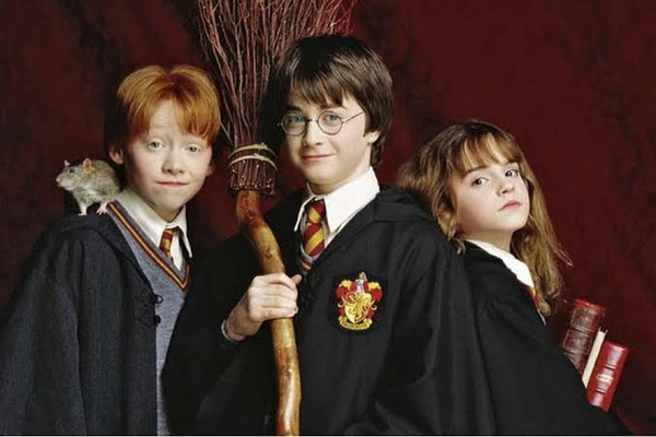 À qui doit-on la Saga "Harry Potter" ?