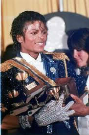 Combien Michael Jackson a-t-il reçu de grammy pour l'album Thriller ?